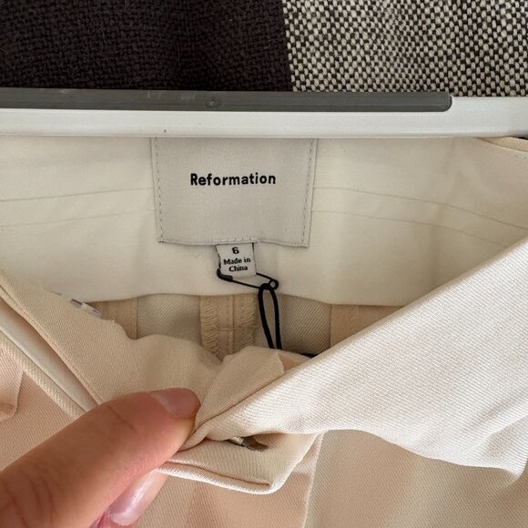 Reformation Alex Mid Rise Pant Ivory - Size 6 - Picture 5 of 7